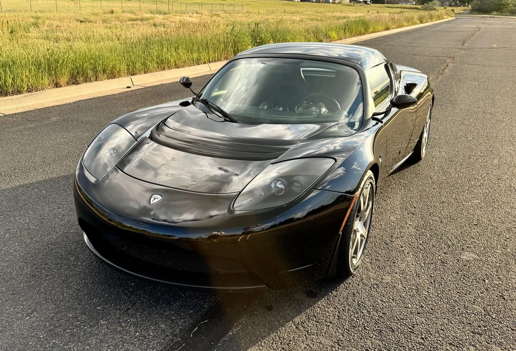 2008 Tesla Roadster - Image 2 of 31