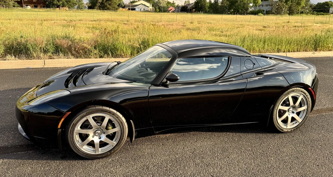 2008 Tesla Roadster - Image 5 of 31