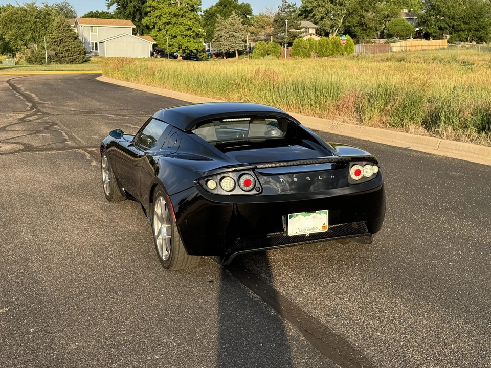 2008 Tesla Roadster - Image 10 of 31