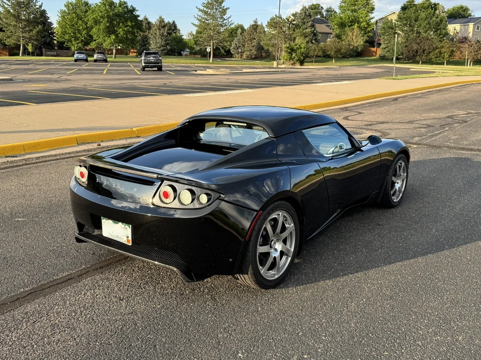 2008 Tesla Roadster - Image 16 of 31