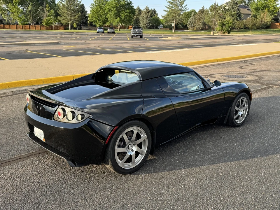 2008 Tesla Roadster - Image 17 of 31