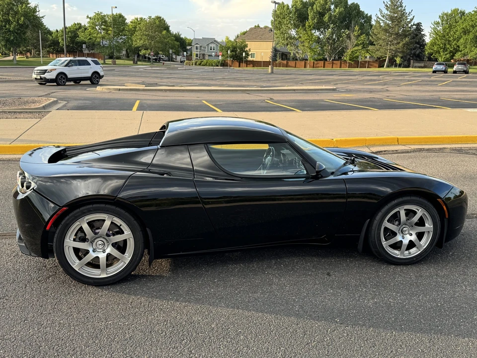 2008 Tesla Roadster - Image 19 of 31