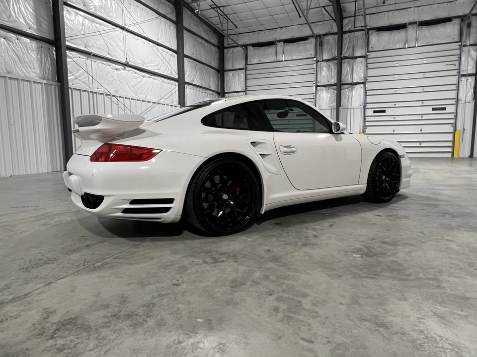 2009 Porsche 997 Turbo - Image 12 of 31
