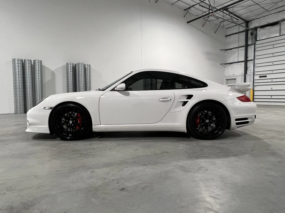 2009 Porsche 997 Turbo - Image 26 of 31