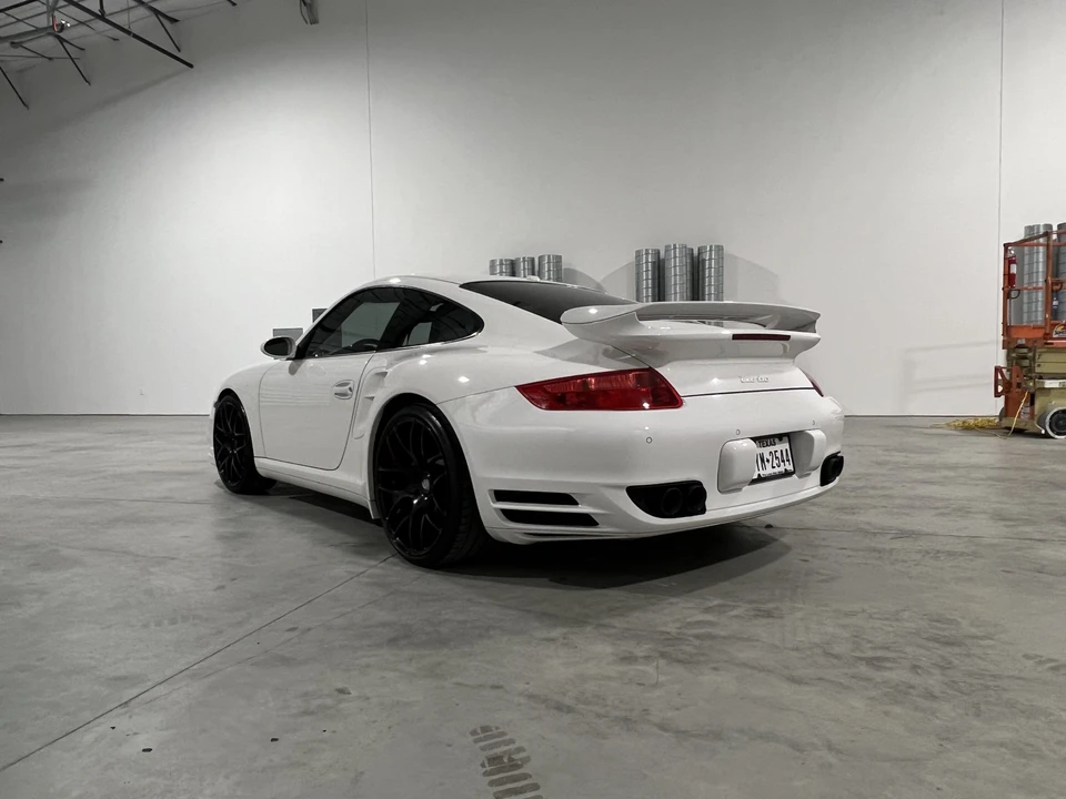 2009 Porsche 997 Turbo - Image 9 of 31