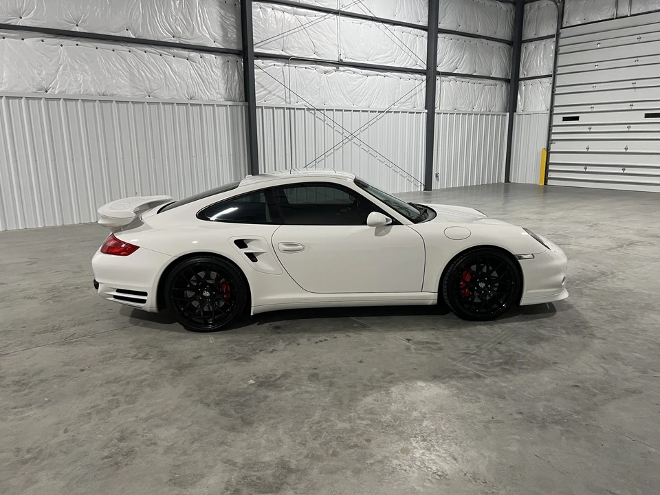 2009 Porsche 997 Turbo - Image 11 of 31