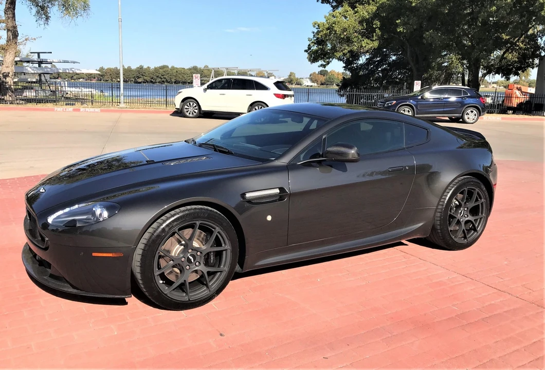 2010 Aston Martin V8 Vantage (2006-2017) - Image 4 of 31