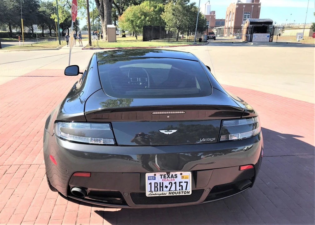 2010 Aston Martin V8 Vantage (2006-2017) - Image 12 of 31