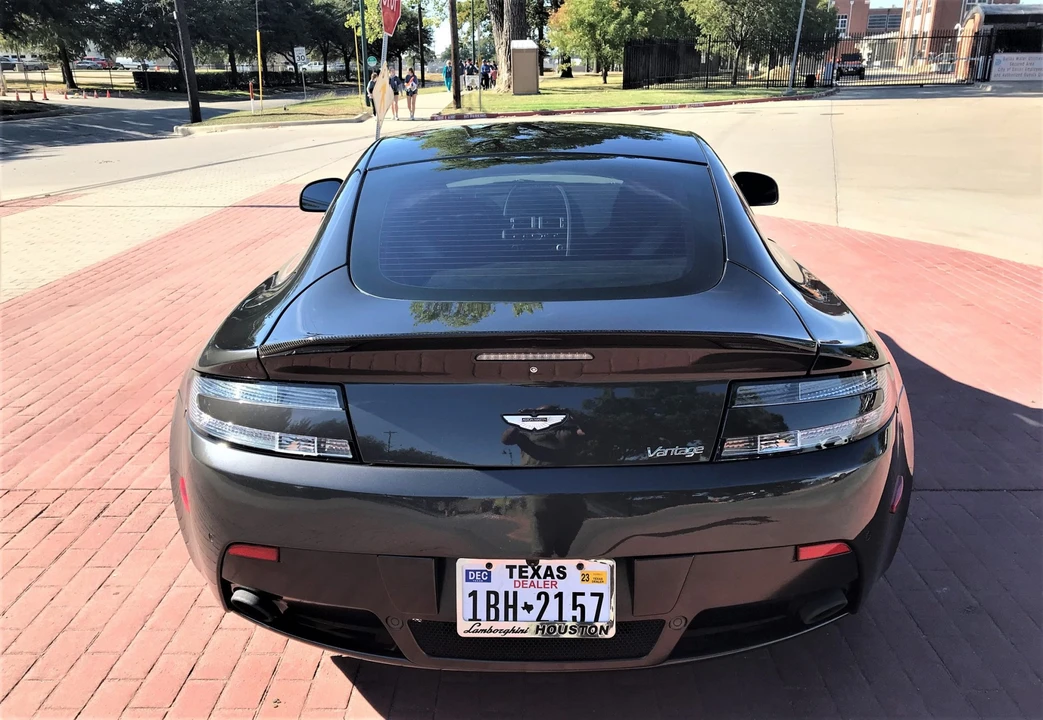 2010 Aston Martin V8 Vantage (2006-2017) - Image 13 of 31