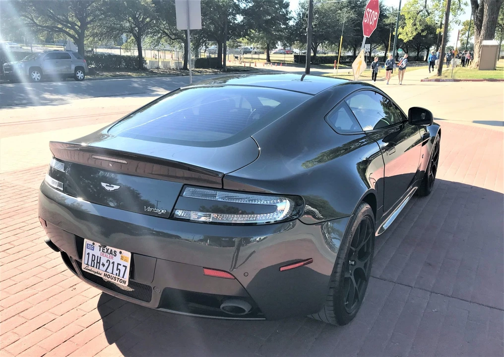 2010 Aston Martin V8 Vantage (2006-2017) - Image 16 of 31