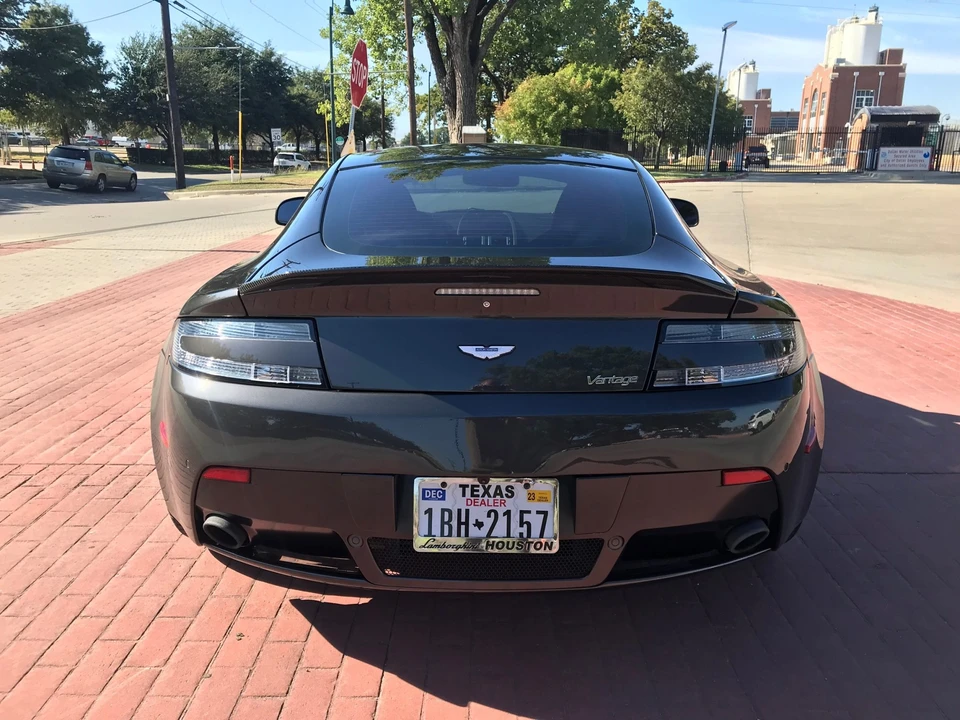 2010 Aston Martin V8 Vantage (2006-2017) - Image 14 of 31