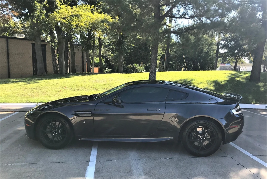 2010 Aston Martin V8 Vantage (2006-2017) - Image 27 of 31