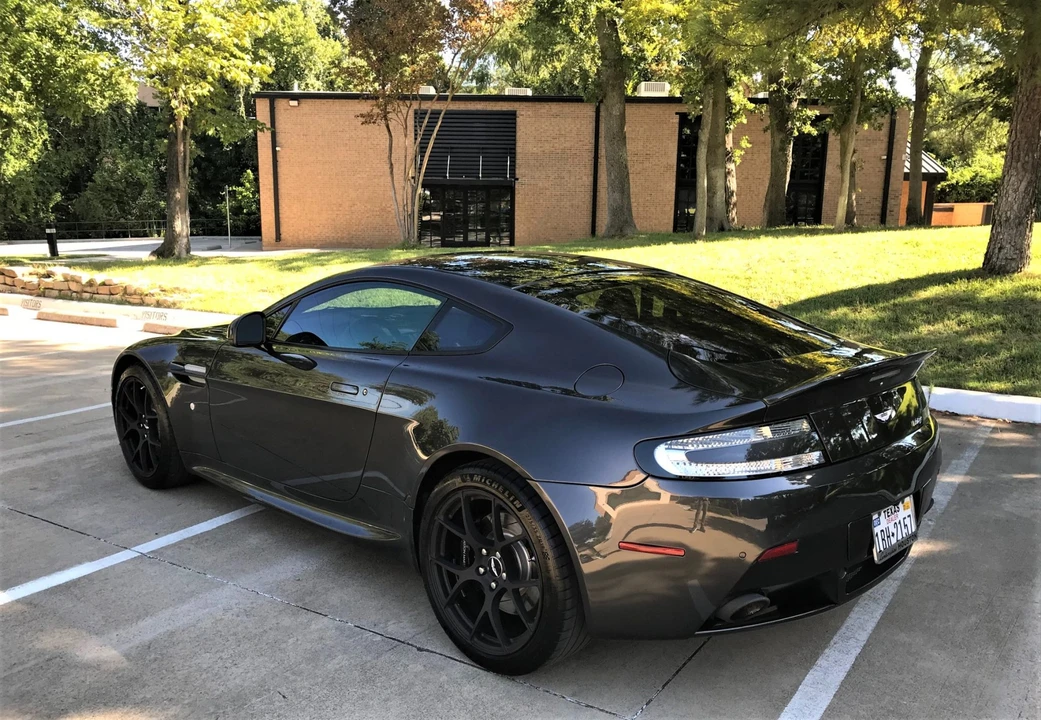 2010 Aston Martin V8 Vantage (2006-2017) - Image 28 of 31