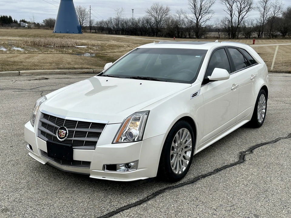 2010 Cadillac CTS 2nd Gen - Image 2 of 31