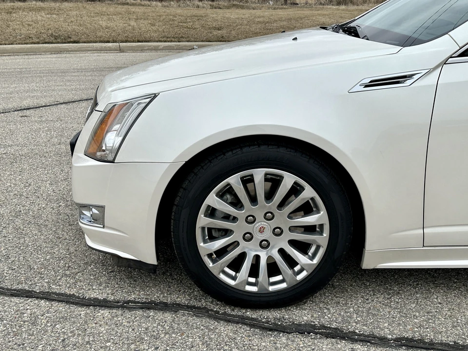 2010 Cadillac CTS 2nd Gen - Image 24 of 31