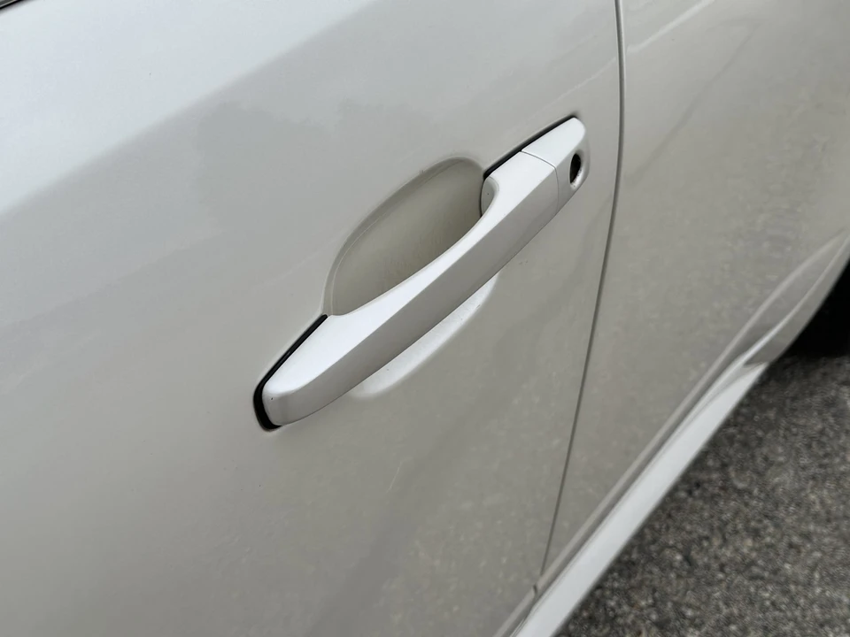 2010 Cadillac CTS 2nd Gen - Image 28 of 31