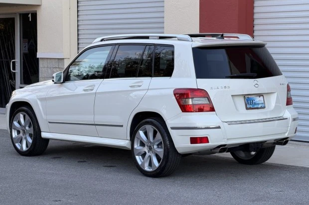 2010 Mercedes-Benz GLK-Class - Image 2 of 7