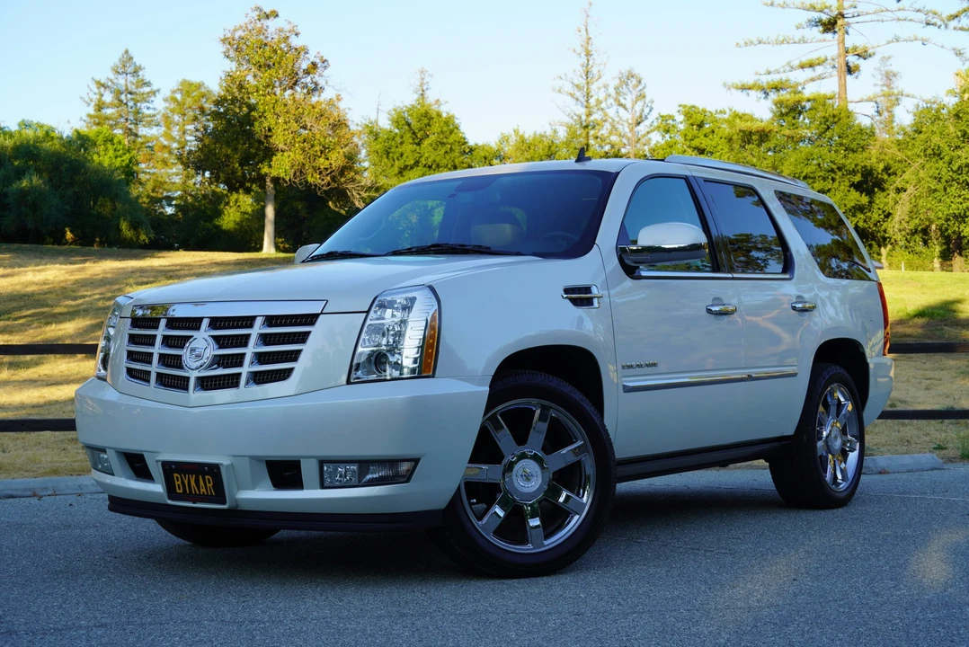 2011 Cadillac Escalade & EXT 3rd Gen - Image 6 of 31