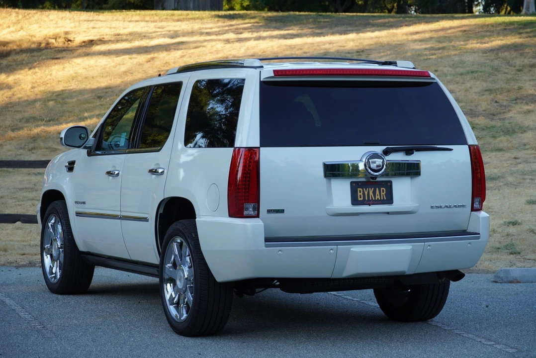 2011 Cadillac Escalade & EXT 3rd Gen - Image 21 of 31