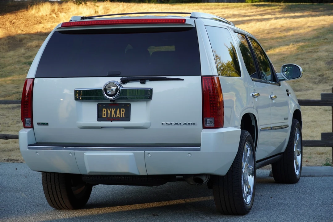 2011 Cadillac Escalade & EXT 3rd Gen - Image 25 of 31
