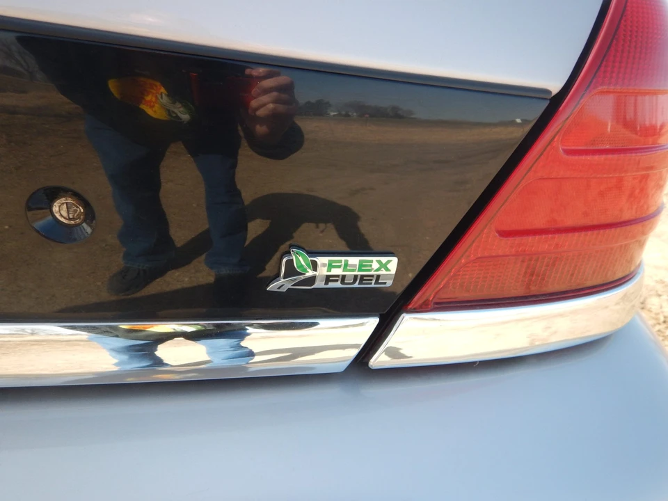 2011 Ford Crown Victoria - Image 25 of 31