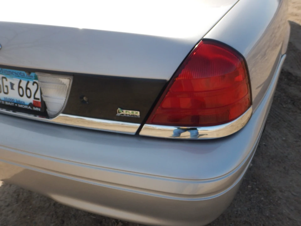 2011 Ford Crown Victoria - Image 27 of 31