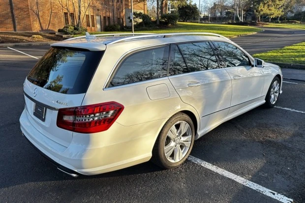 2011 Mercedes-Benz W212 E-Class - Image 2 of 8