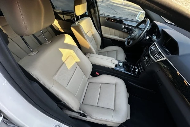 2011 Mercedes-Benz W212 E-Class - Image 4 of 8