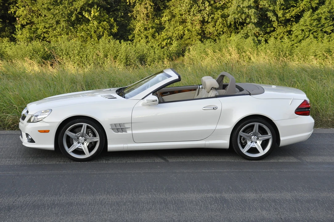 2011 Mercedes-Benz R230 SL-Class - Image 4 of 31
