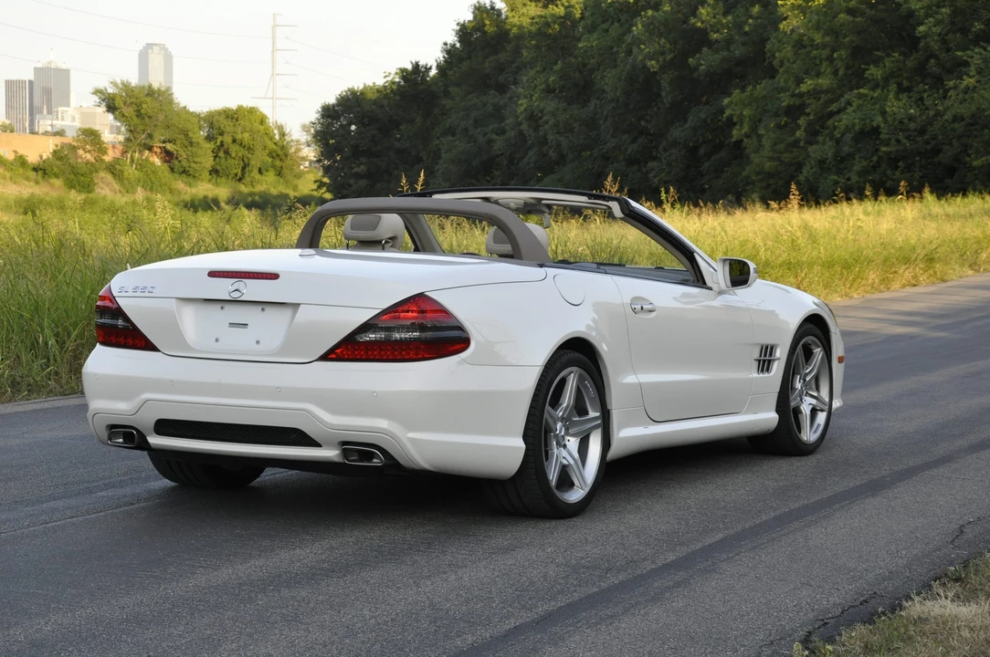 2011 Mercedes-Benz R230 SL-Class - Image 9 of 31