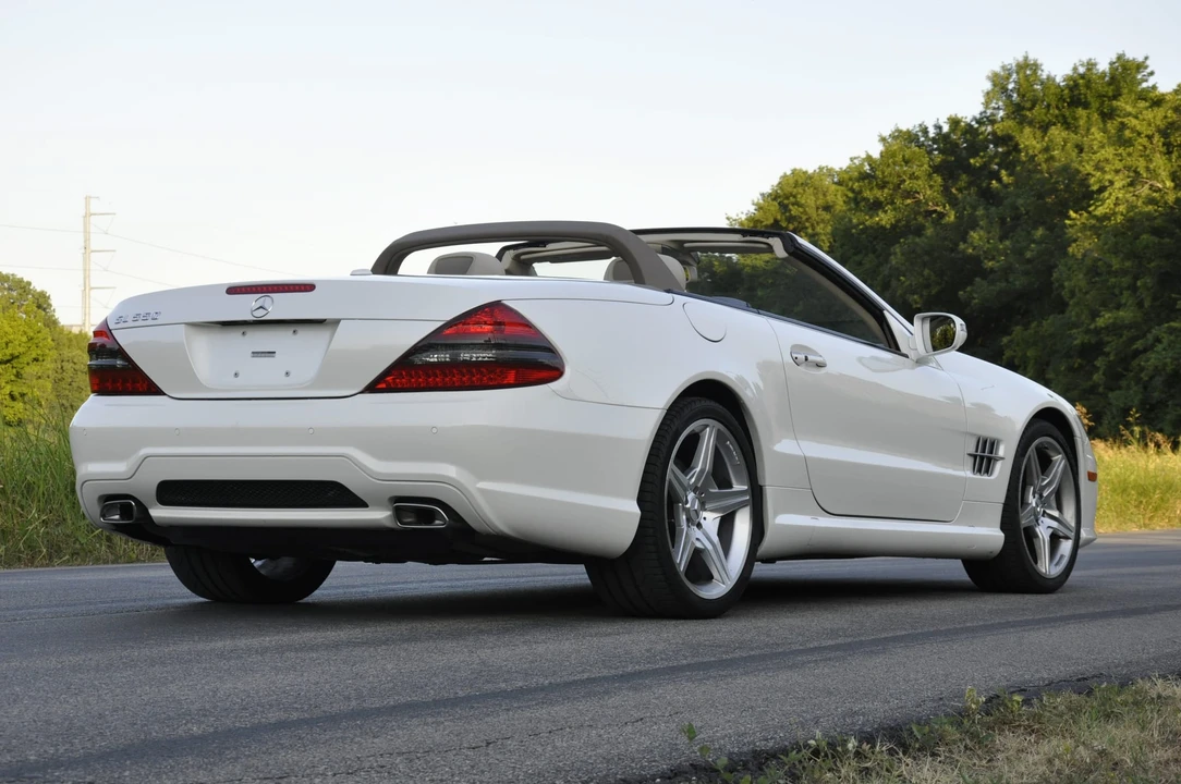 2011 Mercedes-Benz R230 SL-Class - Image 10 of 31