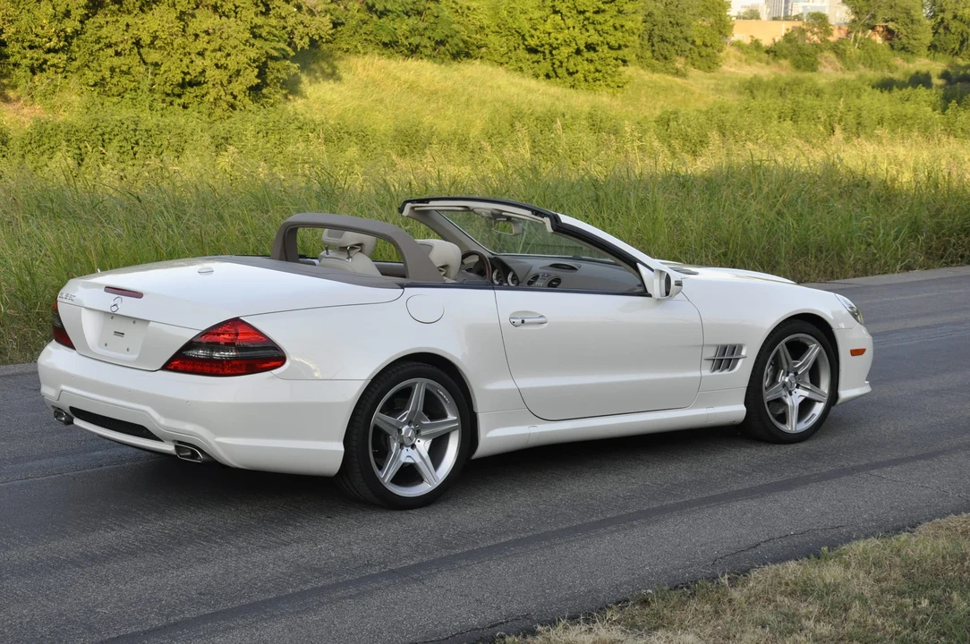 2011 Mercedes-Benz R230 SL-Class - Image 11 of 31