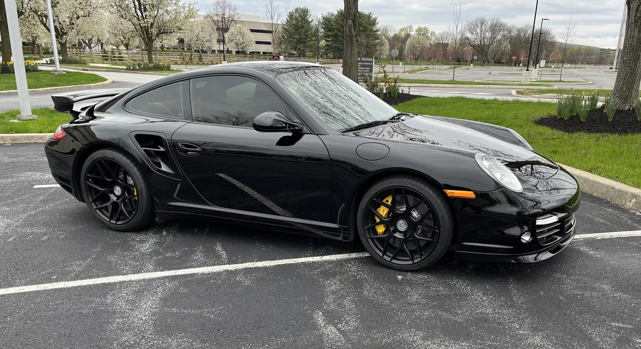 2011 Porsche 997 Turbo - Image 14 of 31