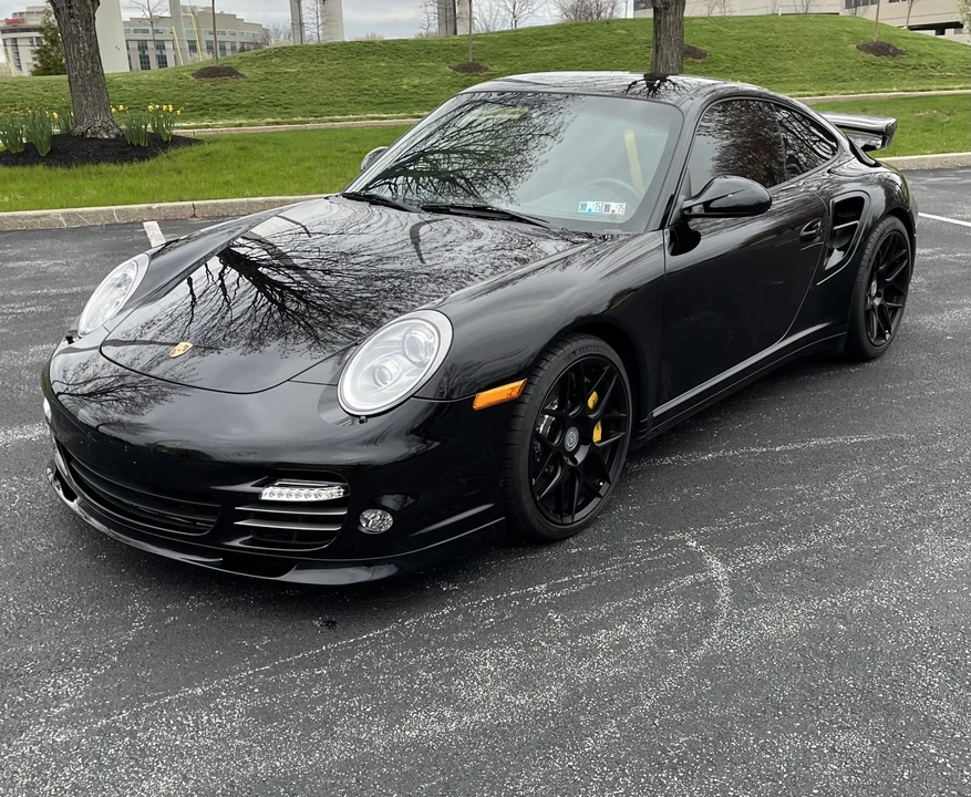 2011 Porsche 997 Turbo - Image 22 of 31