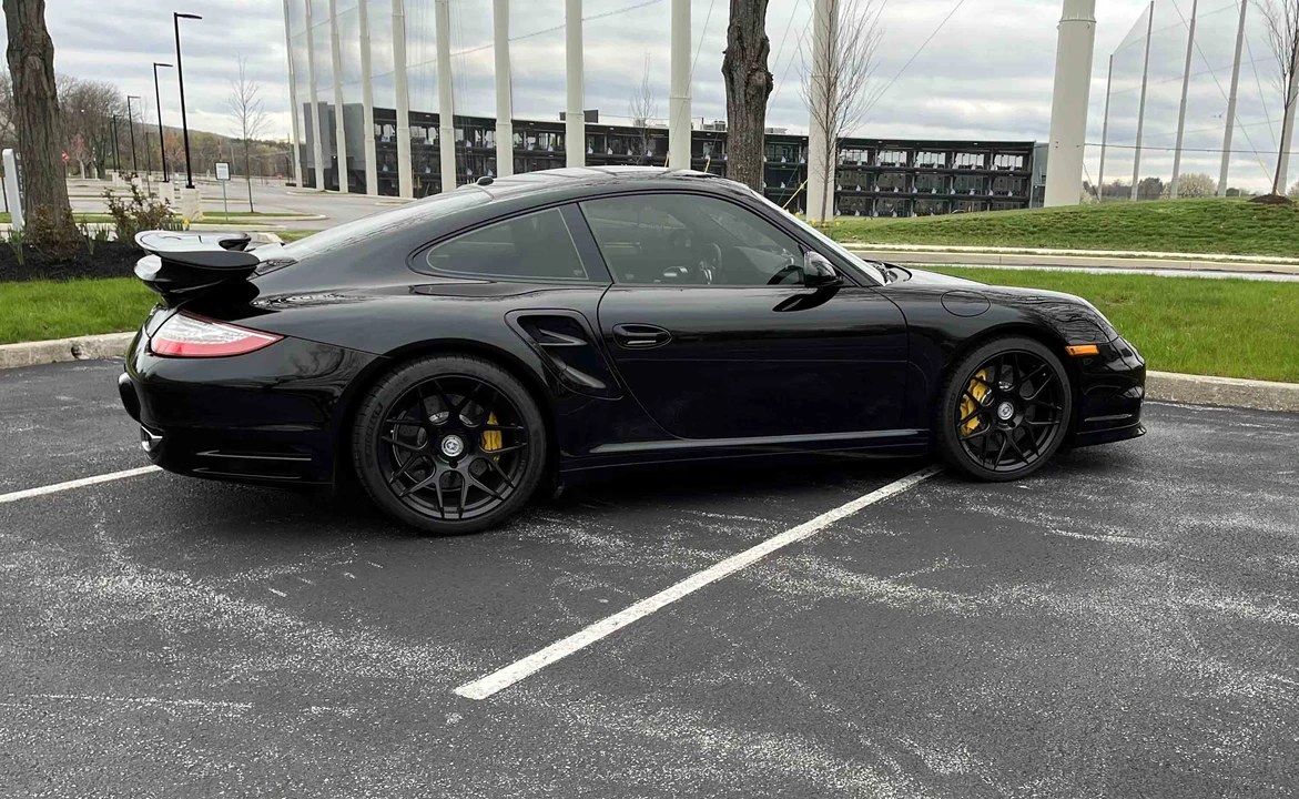 2011 Porsche 997 Turbo S - Image 27 of 31