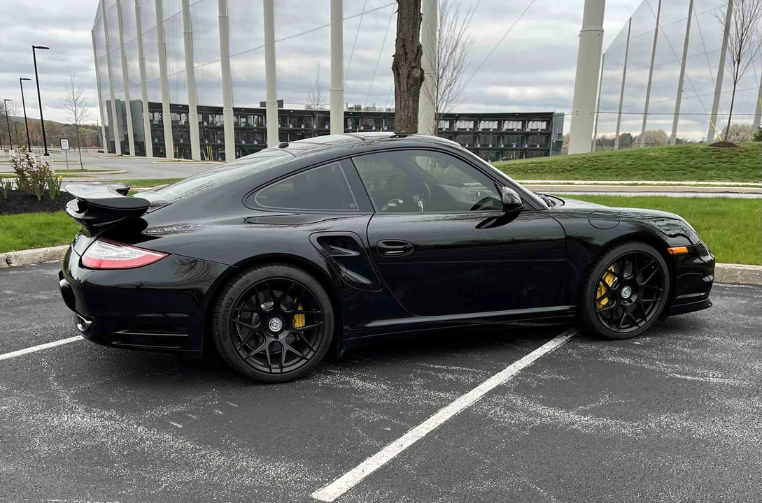 2011 Porsche 997 Turbo S - Image 17 of 31