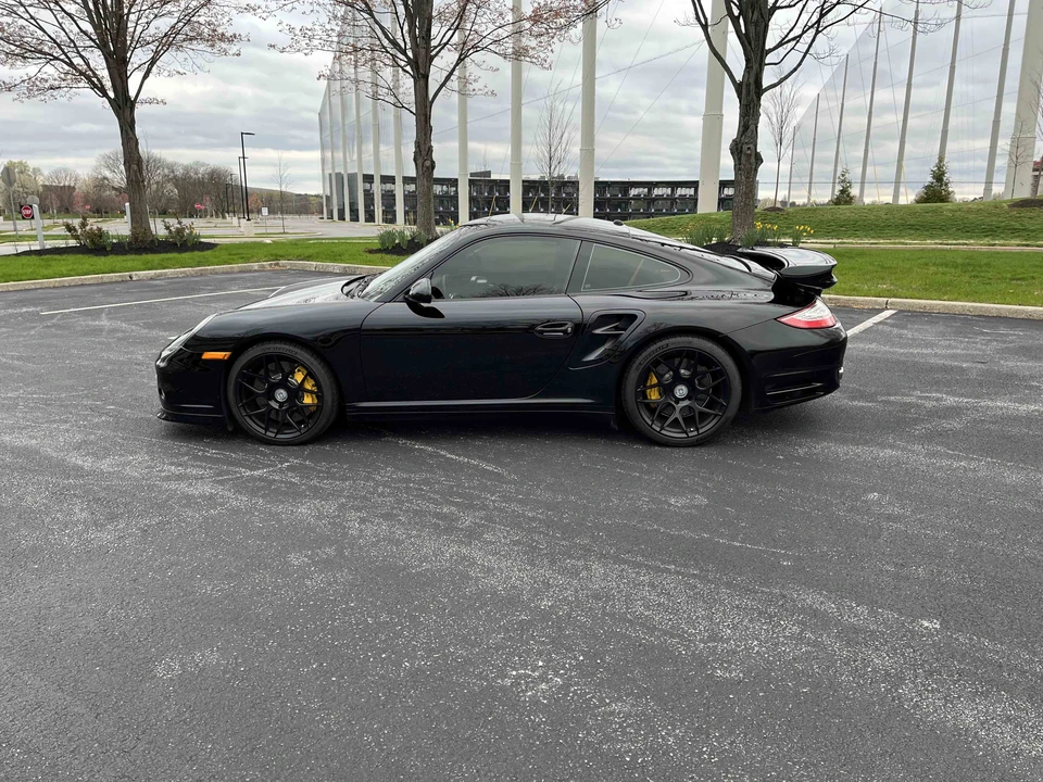 2011 Porsche 997 Turbo S - Image 28 of 31
