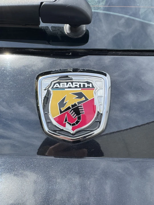 2012 Fiat Abarth 500 - Image 27 of 31