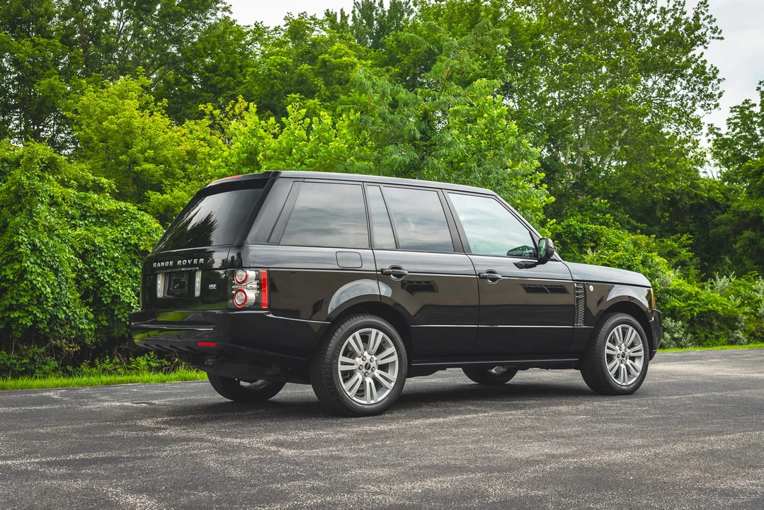 2012 Land Rover Range Rover L322 - Image 19 of 31