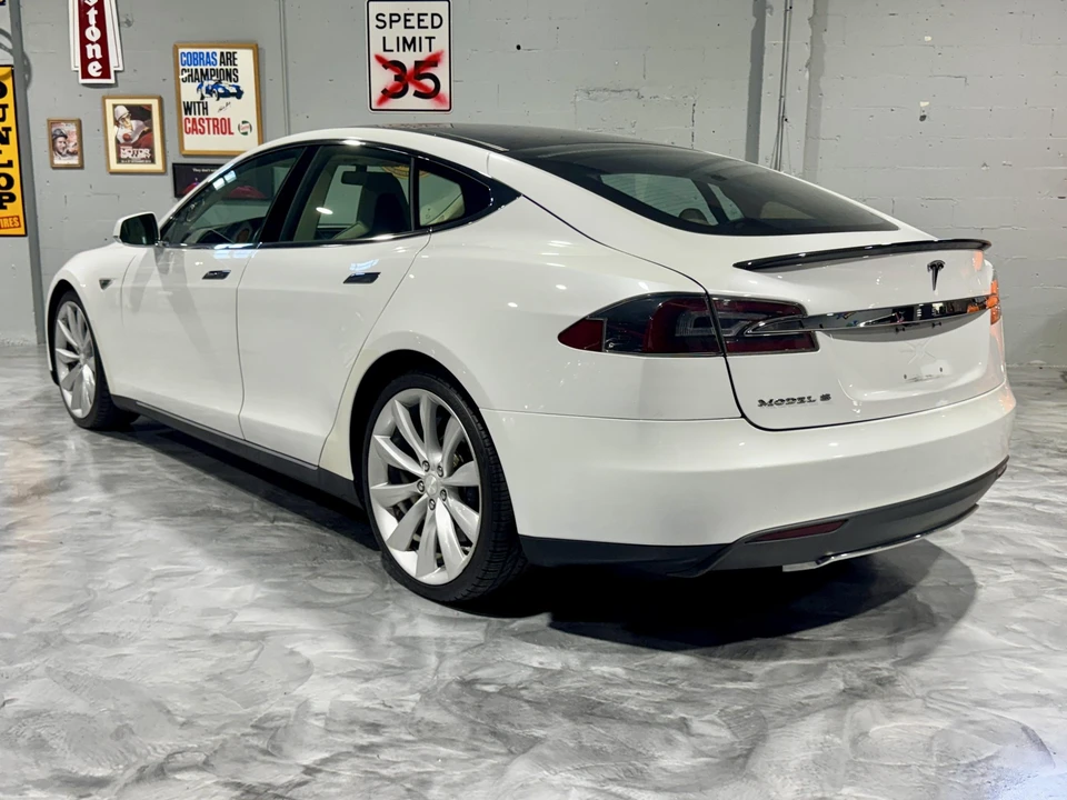 2012 Tesla Model S - Image 8 of 31