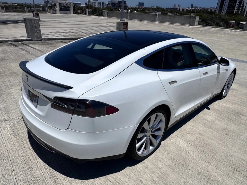 2012 Tesla Model S - Image 30 of 31