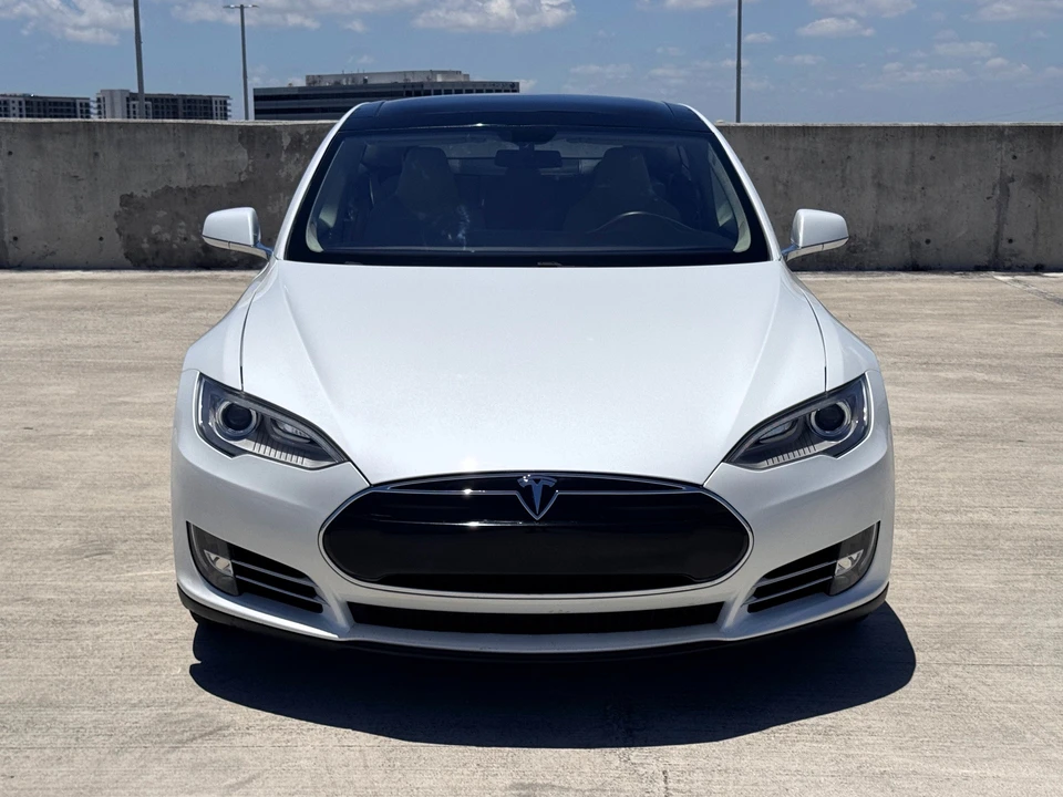 2012 Tesla Model S - Image 16 of 31