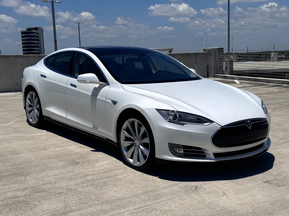 2012 Tesla Model S - Image 20 of 31