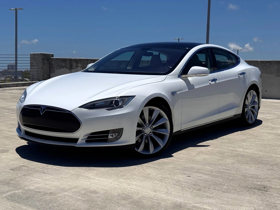 2012 Tesla Model S - Image 13 of 31