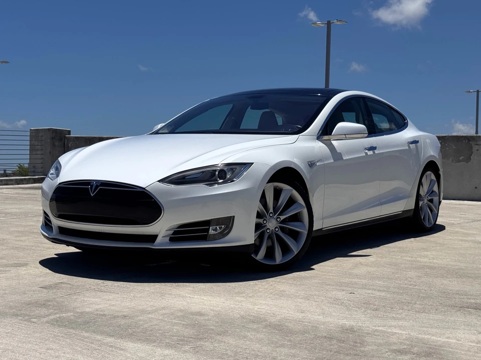 2012 Tesla Model S - Image 14 of 31