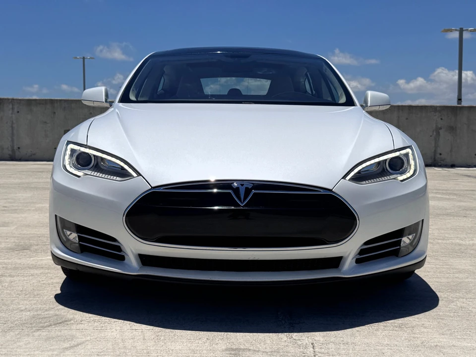 2012 Tesla Model S - Image 18 of 31