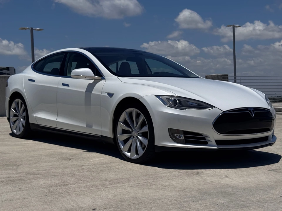 2012 Tesla Model S - Image 22 of 31