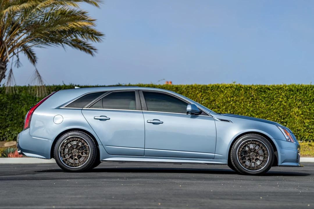 2013 Cadillac CTS-V 2nd Gen - Image 4 of 31