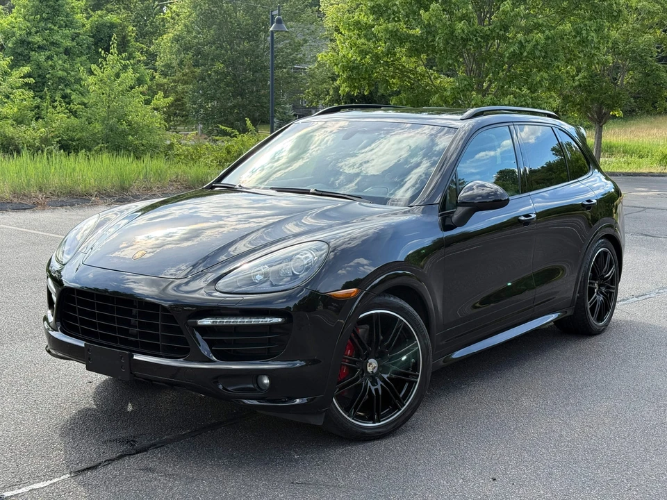 2013 Porsche 958 Cayenne GTS - Image 3 of 31