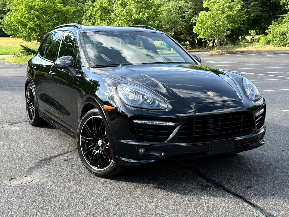 2013 Porsche 958 Cayenne GTS - Image 4 of 31